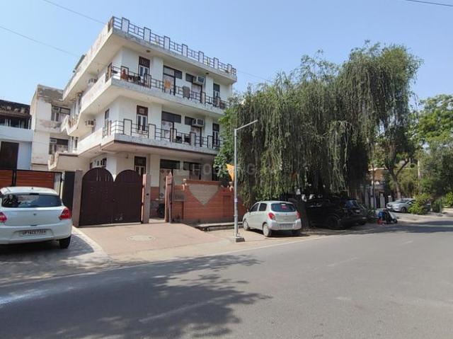 9 BHK Independent House in Sector 56 for resale Noida. The reference number is 20253562
