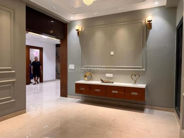 9 BHK Independent House in Sector 57 for resale Gurgaon. The reference number is 20132103