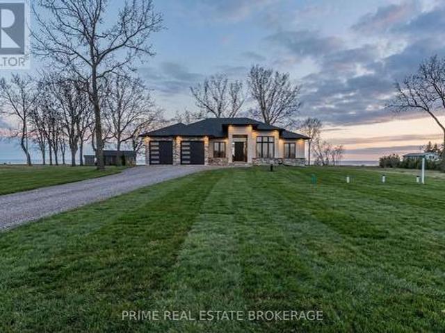 9 Black Walnut Drive, Norfolk, ON, N0E 1P0 house for sale | Listing ID X12980 | Royal LePage