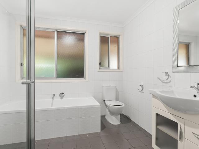 9 Blackbutt Way Barrack Heights, NSW 2528