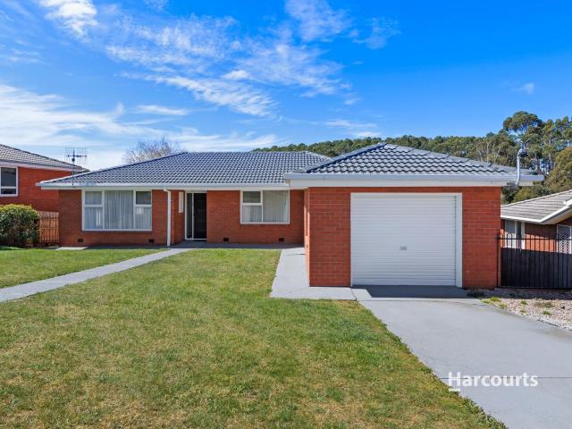 9 Blackwood Parade, ROMAINE, TAS 7320