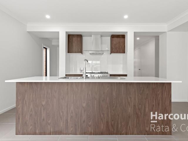 9 Borage Street, Mickleham, VIC 3064