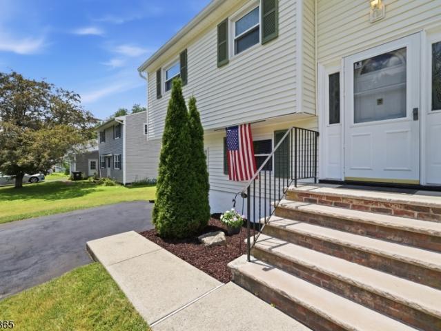 9 Brearly Cres