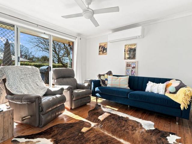 9 Campdale Place, Orange NSW 2800