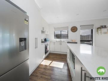 Googong, Jembaicumbene - Parking, Equipped kitchen