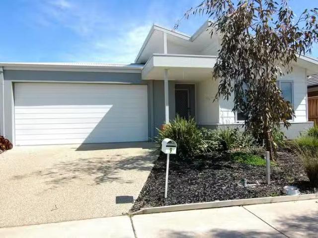 9 Carlotta Place, CURLEWIS, VIC 3222 House for Rent