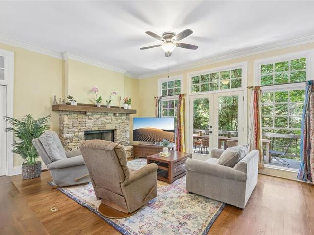 9 Cavender Run