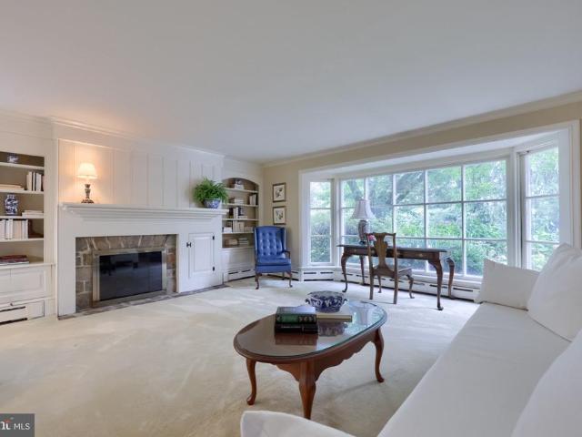 9 Cedar Lane