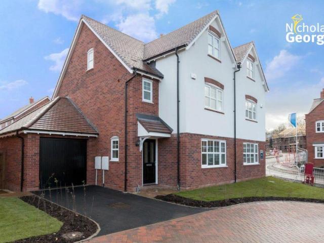 9 Centurion Way, Stirchley, B29 6WY, United Kingdom | 4 bed house for rent #140396658 | Rentberry