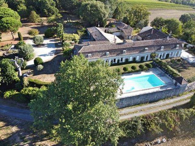 9 chambres, Bonneville Et Saint Avit De Fumadières Aquitaine 24230 96310705