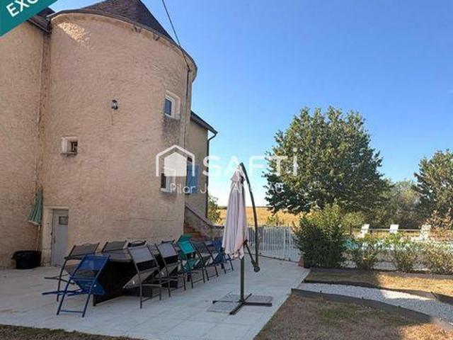 9 chambres, Fontaines Bourgogne 71150 103598555