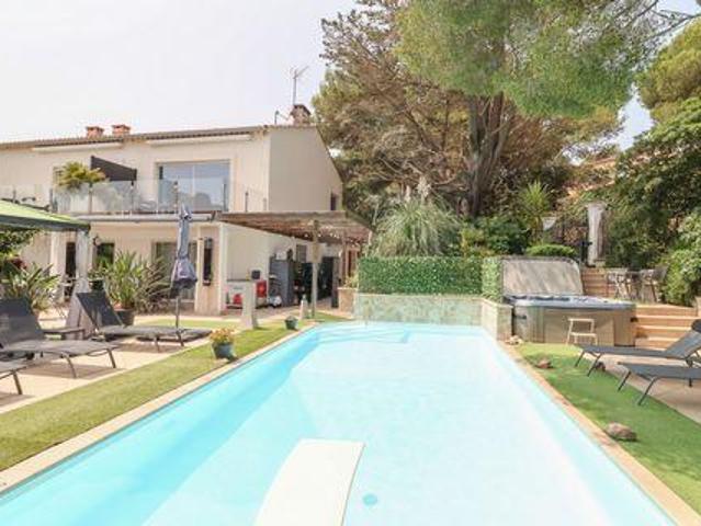 9 chambres, Fréjus Provence 83370 LS91991599