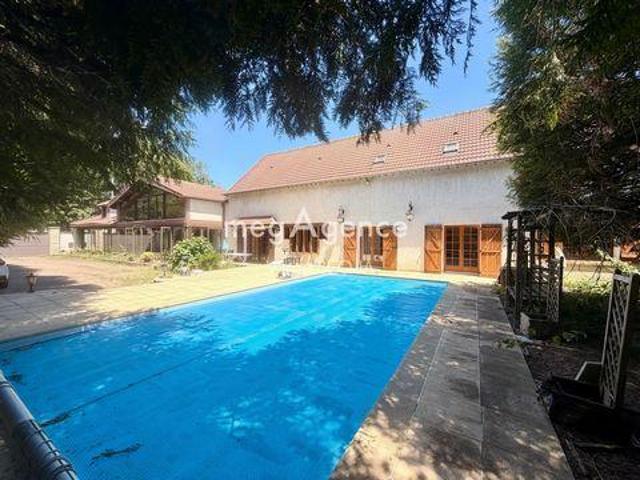 9 chambres, Sens Bourgogne 89100 104006474
