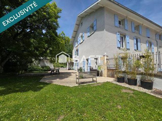 9 chambres, Tullins Rhône 38210 100341450