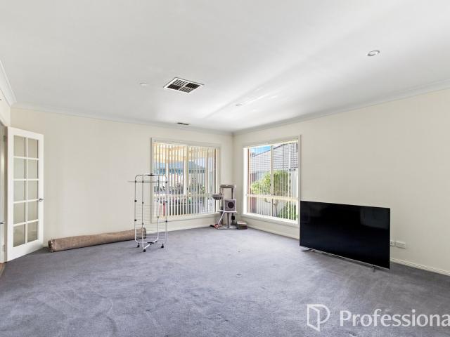 9 Clipper WayEstella NSW 2650, Australia