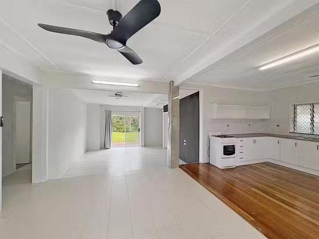 /9 Cominos Place, Manunda, QLD 4870