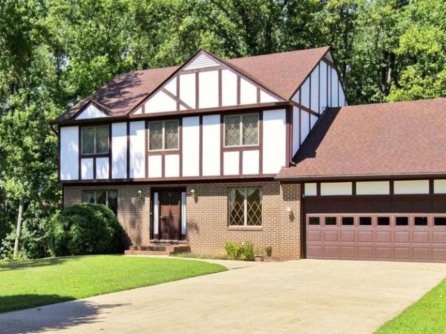 9 Derby Drive