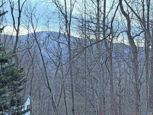 9 Dogwood Ln