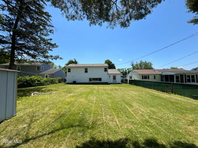 9 Dover Drive