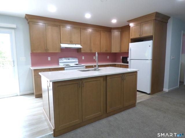 9 Evas Drive, Brookfield, US, CT