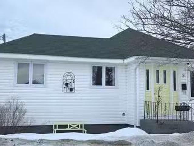 9 Exploits Avenue, Grand Falls Windsor, NL, A2A 1M3 house fo.
