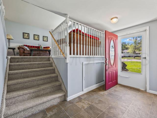 9 E Connecticut