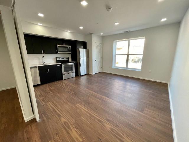 9 E. Mount Royal 2 Bedroom Apartment for Rent at 9 E Mount Royal Ave, Baltimore, MD 21202 Mid Town Belvedere