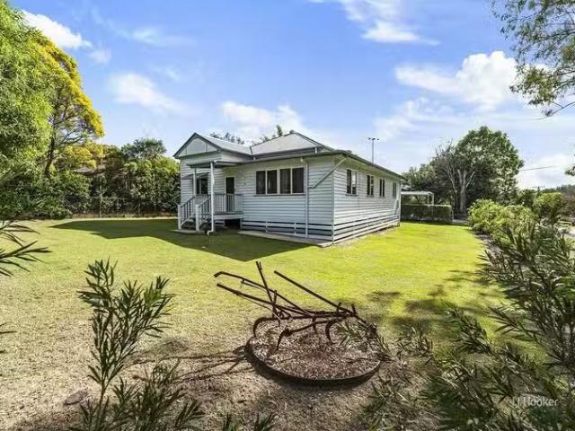 9 Elizabeth Street, Esk, QLD 4312