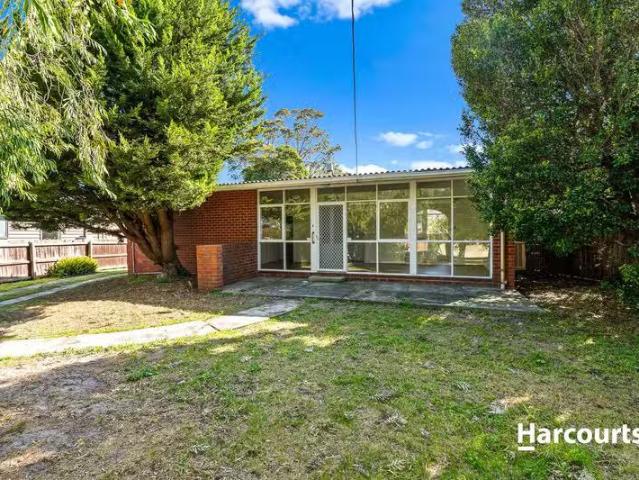 9 Fairway Street, Frankston, VIC 3199 House for Rent