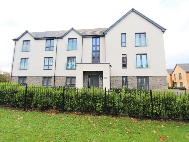 9 Fairfield Way, Bath Road, Keynsham, Bristol BS31, 2 bed flat to rent, £1,350 pcm | PrimeLocation