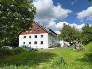 9 Familienhaus mit einem Entwicklungsgrundstück Projektpotenzial in Kaufbeuren zu verkaufen