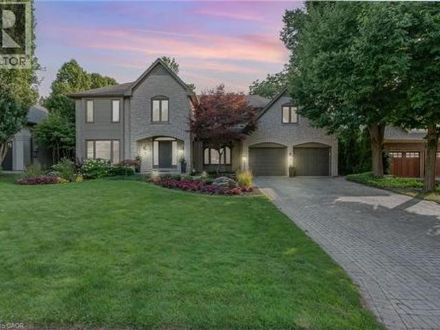 9 Flanders Drive, Waterdown, ON, L8B 0G6 house for sale | Listing ID 40862 | Royal LePage