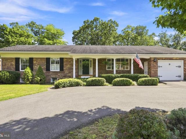 9 Forest Drive