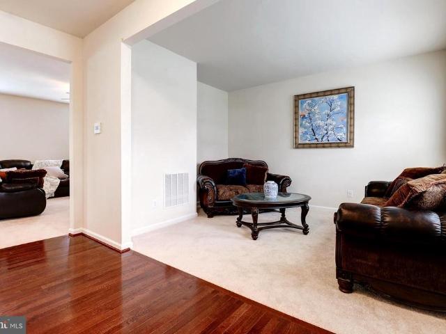 9 Fox Meadow Drive