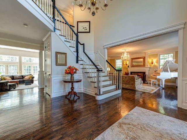 9 Fox Meadow Lane