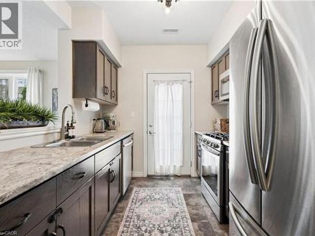 9 Guthrie Lane Unit# 9B, Rockwood, ON, N0B 2K0 townhouse for sale | Listing ID 40846 | Royal LePage
