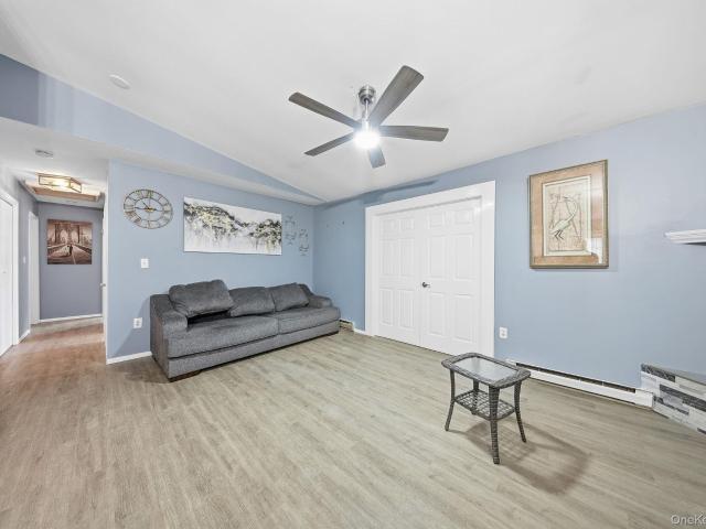 9 Gail Drive