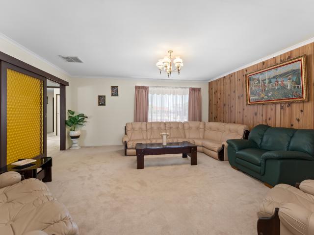9 Garden Court Keysborough, VIC 3173