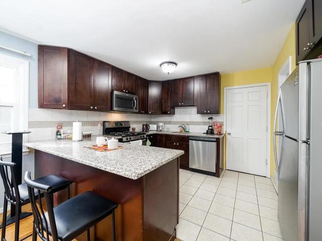 9 Giles Ave, Jersey City, US, NJ