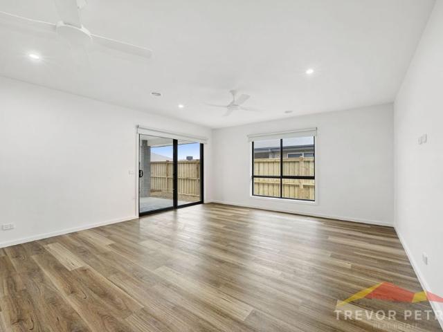 9 Grassy Street, Winter Valley VIC 3358