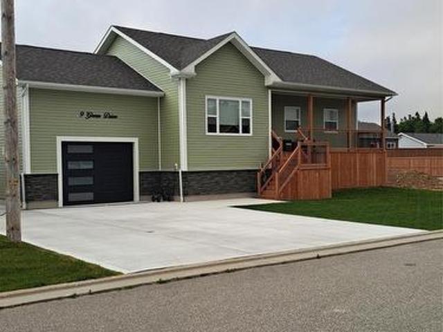 9 Green Drive, Stephenville, NL, A2N 3R6 house for sale | Listing ID 1296 | Royal LePage