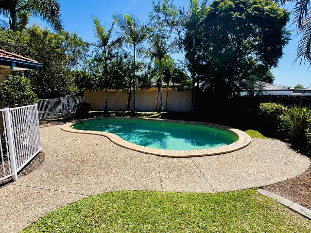 9 Greensborough CrescentParkwood QLD 4214, Australia