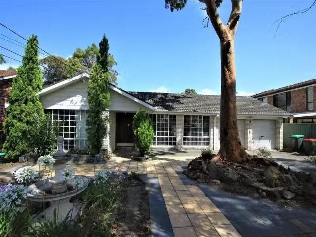 9 Grey Gum Road, MOUNT COLAH House for rent Listed by Venus L.