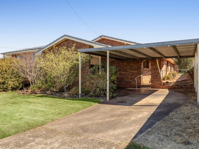 9 Greyfriars Street, Rockville, QLD 4350 House for Rent Ray White Toowoomba Real Estate