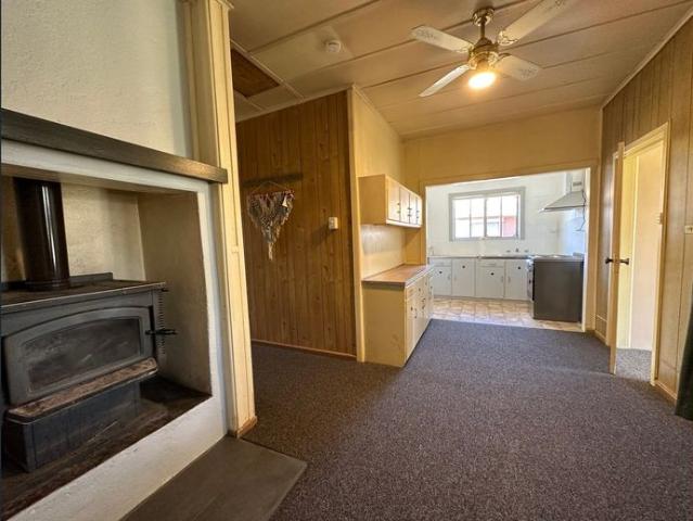 9 Hamilton Street Culcairn includes mowing once a month