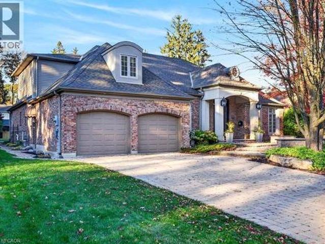 9 Harrington Place, Ancaster, ON, L9G 4Z2 house for sale | Listing ID 40870 | Royal LePage