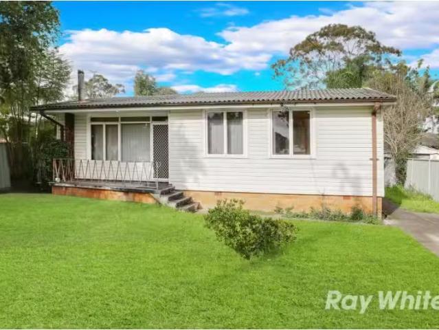 9 Hatherton Road, TREGEAR House for rent Listed by Alana Nevi.