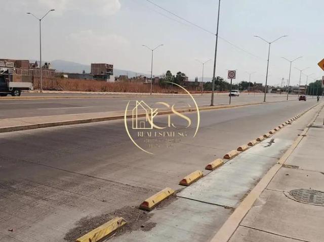9 HECTAREAS EN VENTA AVENIDA 2 DE ABRIL CELAYA