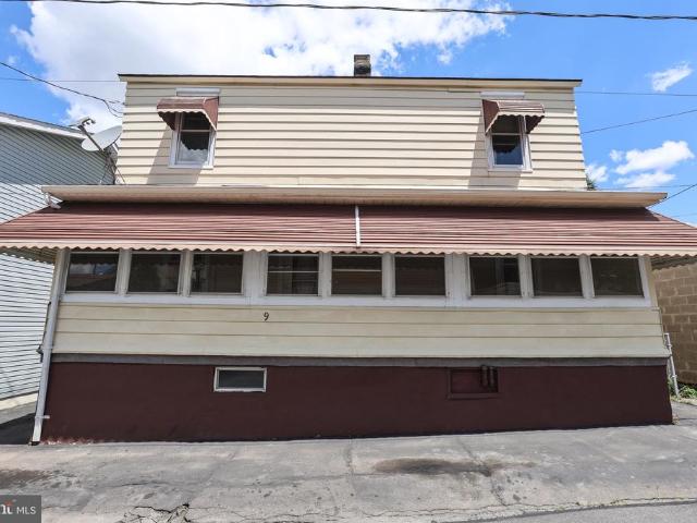 9 Hemlock Street