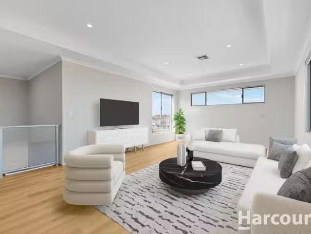 9 Hermite Rise, SORRENTO, WA 6020 House for Rent